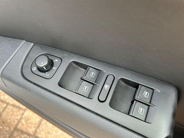 Used Skoda Superb 2014 for sale - 75718329: Photo 17