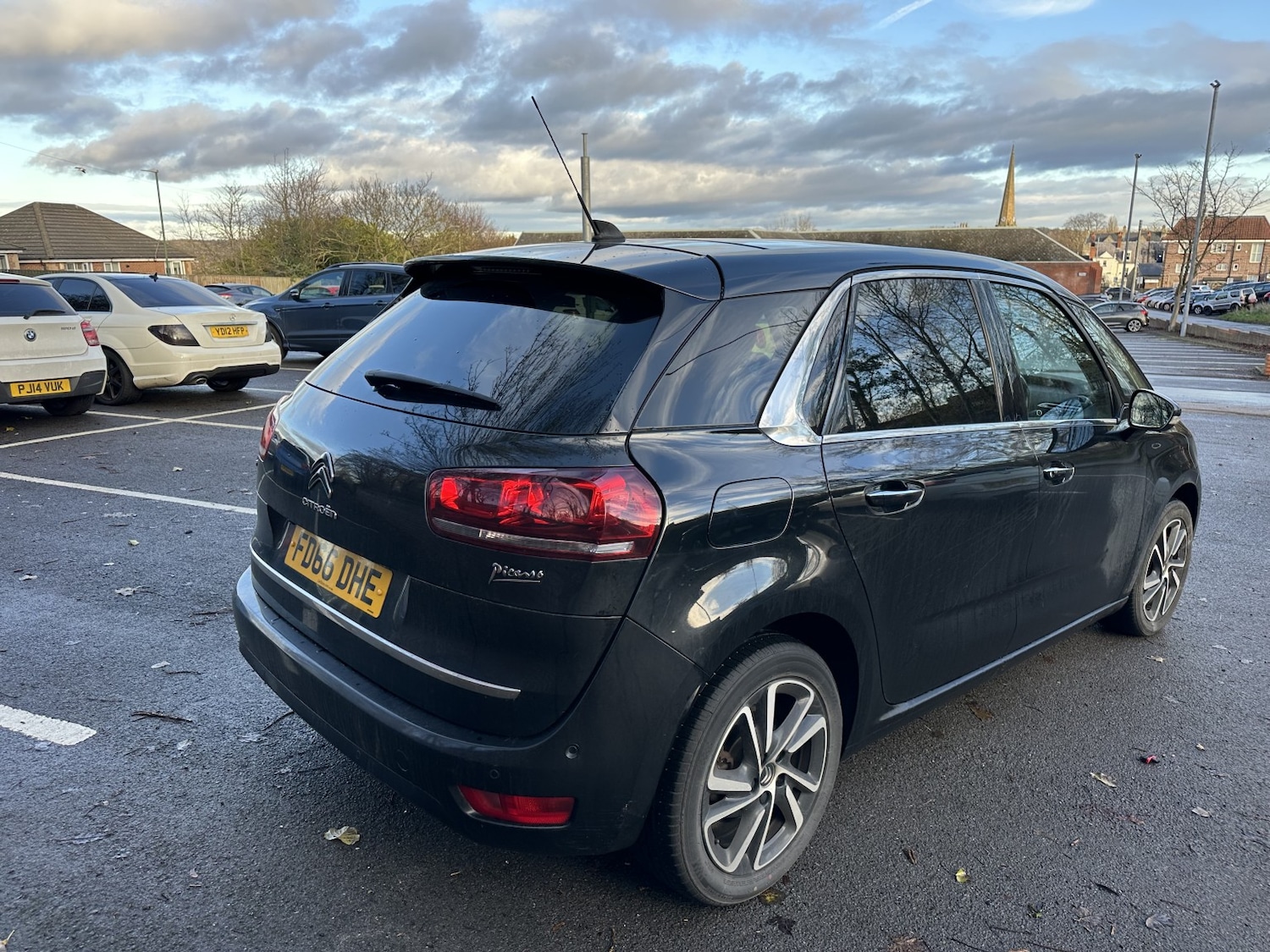 Used Citroen C4 Picasso 2017 for sale - 76666078: Photo 3