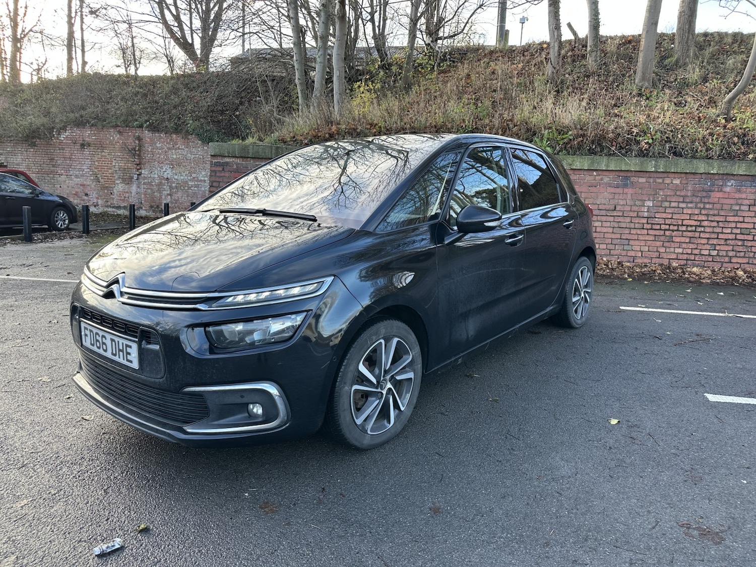 Used Citroen C4 Picasso 2017 for sale - 76666078: Photo 9