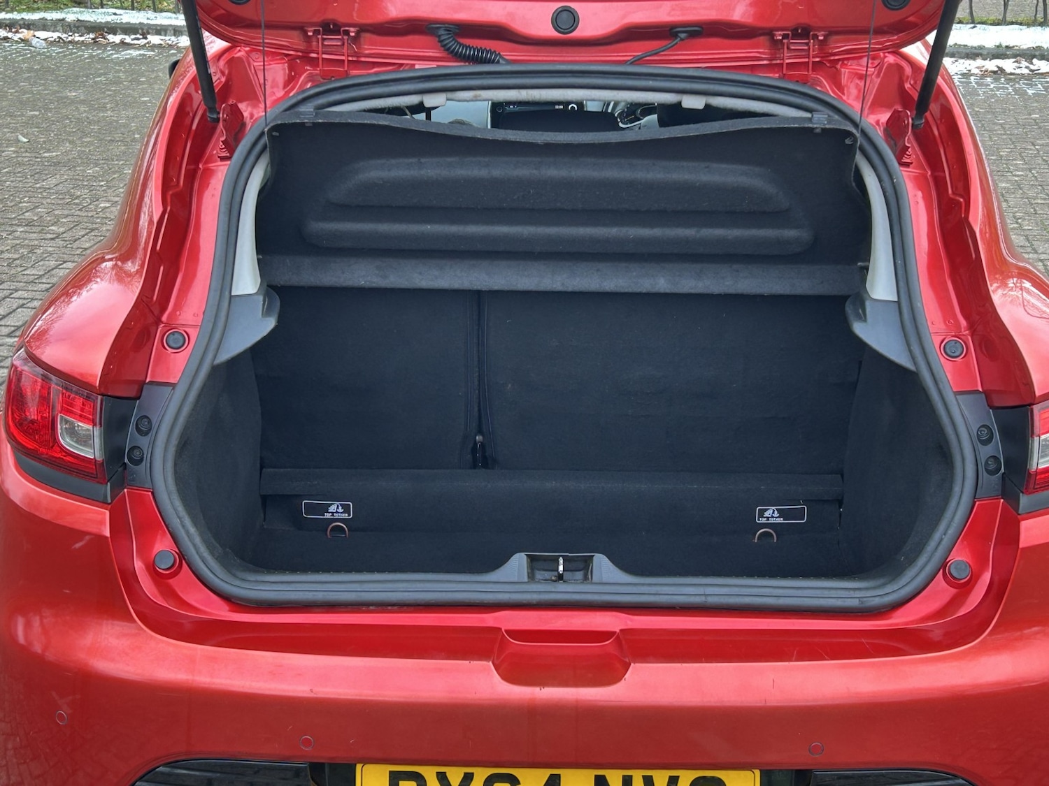 Used Renault Clio 2014 for sale - 76611404: Photo 11