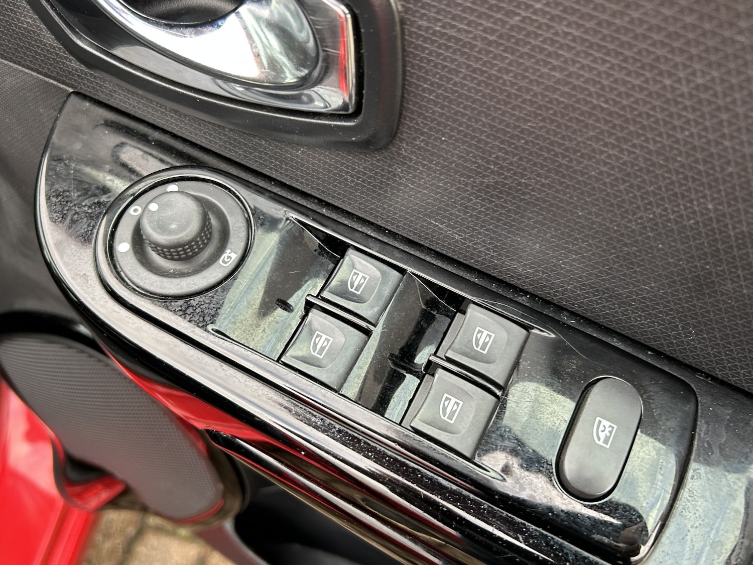 Used Renault Clio 2014 for sale - 76611404: Photo 15