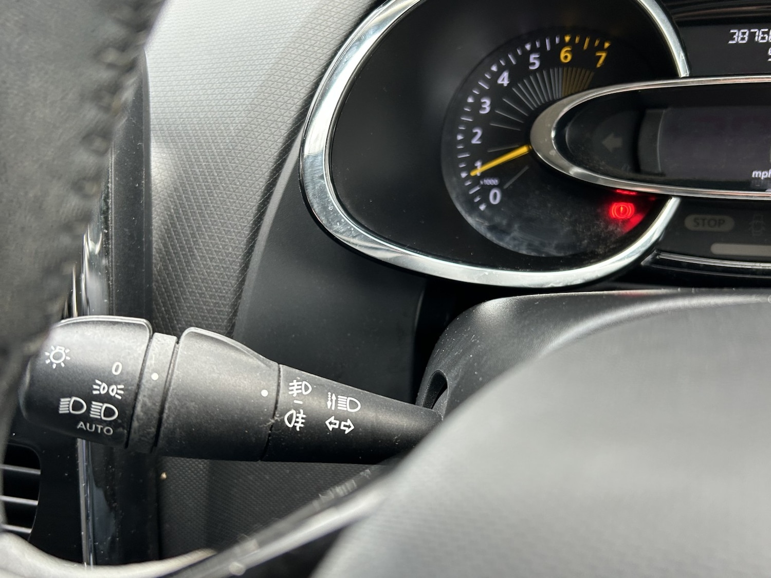 Used Renault Clio 2014 for sale - 76611404: Photo 23