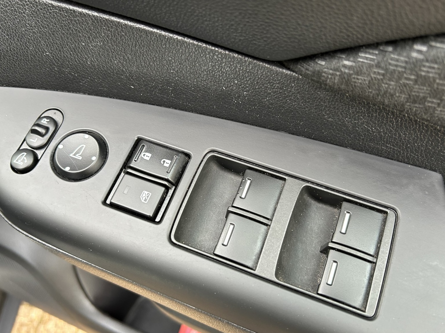 Used Honda CR-V 2015 for sale - 76334839: Photo 16