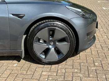 Used Tesla Model 3 2021 for sale - 75881693: Photo