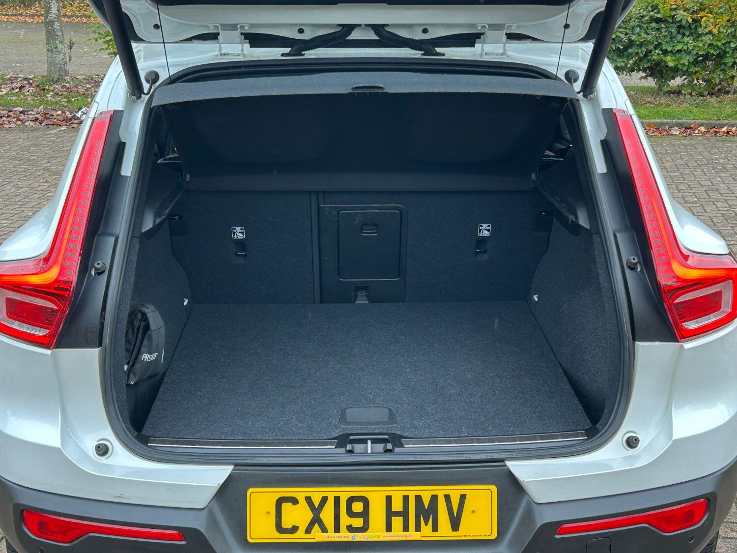 Used Volvo XC40 2019 for sale - 76281399: Photo 11