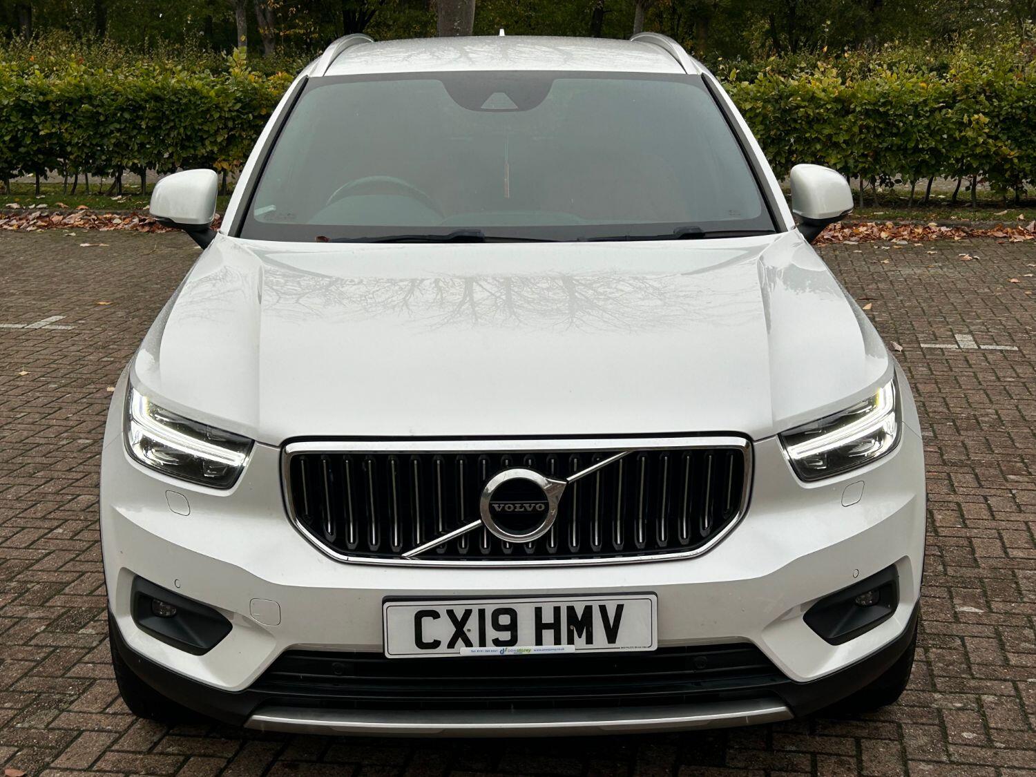 Used Volvo XC40 2019 for sale - 76281399: Photo 2