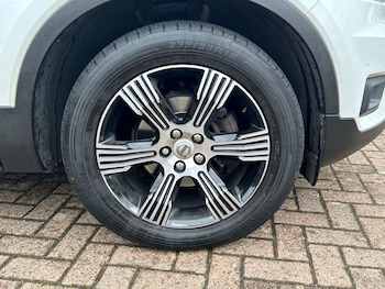 Used Volvo XC40 2019 for sale - 76281399: Photo