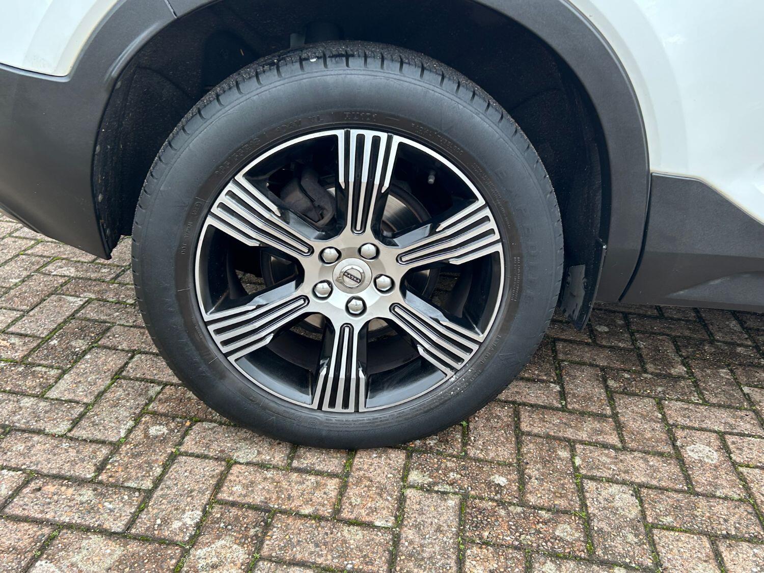 Used Volvo XC40 2019 for sale - 76281399: Photo 8