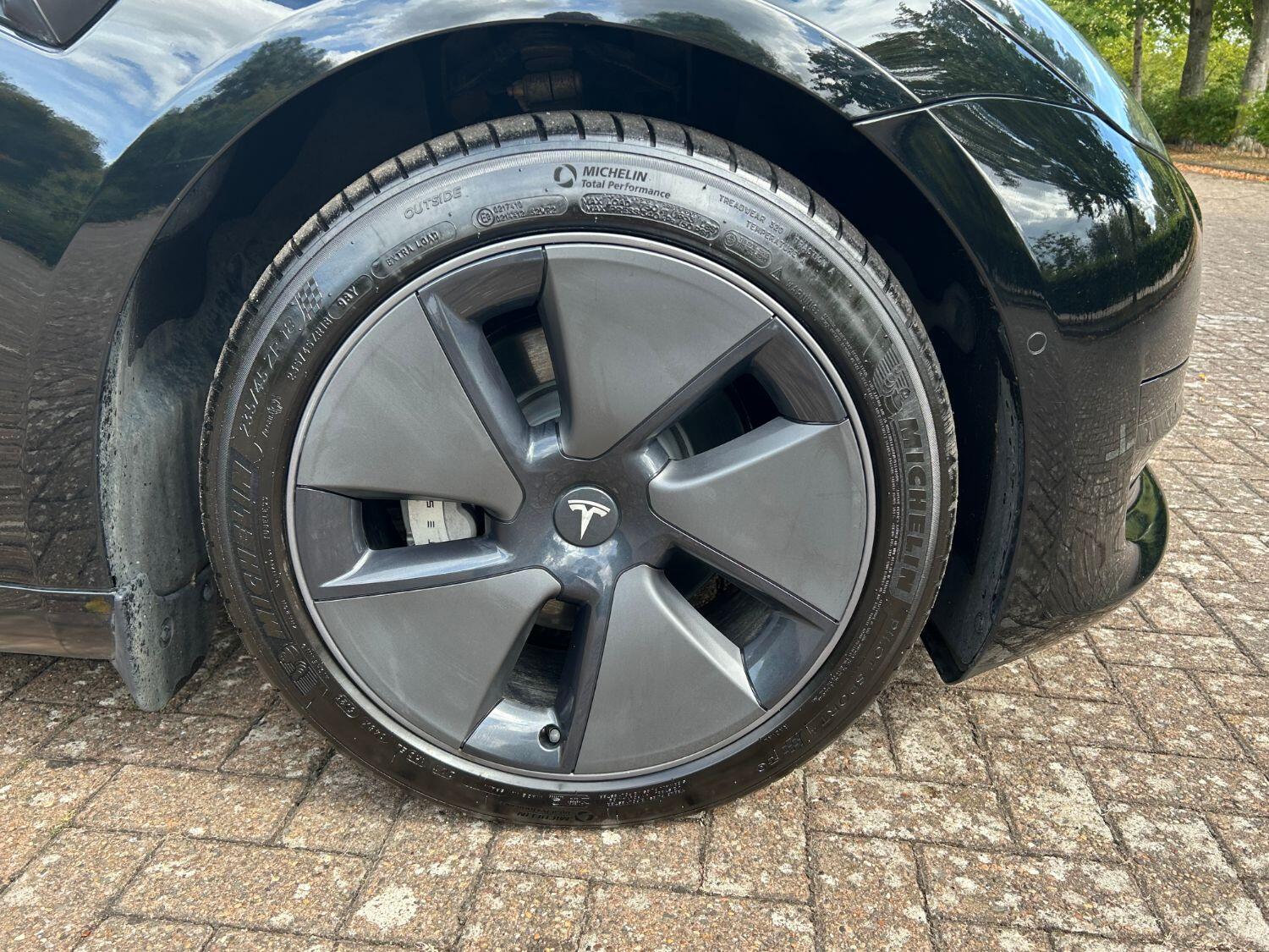 Used Tesla Model 3 2021 for sale - 76605840: Photo 4