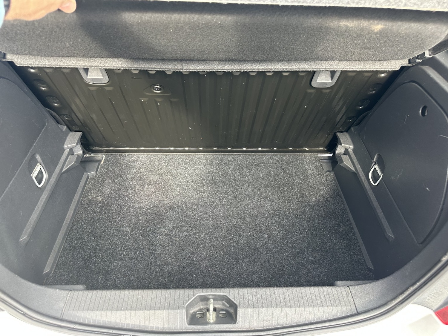 Used Vauxhall Corsa 2012 for sale - 77792881: Photo 2