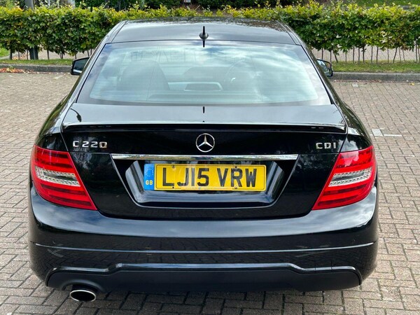 Used Mercedes-Benz C-Class 2015 for sale - 76246124: Photo 2