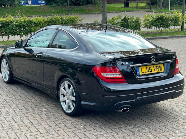 Used Mercedes-Benz C-Class 2015 for sale - 76246124: Photo 6
