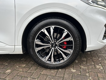 Used Ford Kuga 2020 for sale - 76974394: Photo