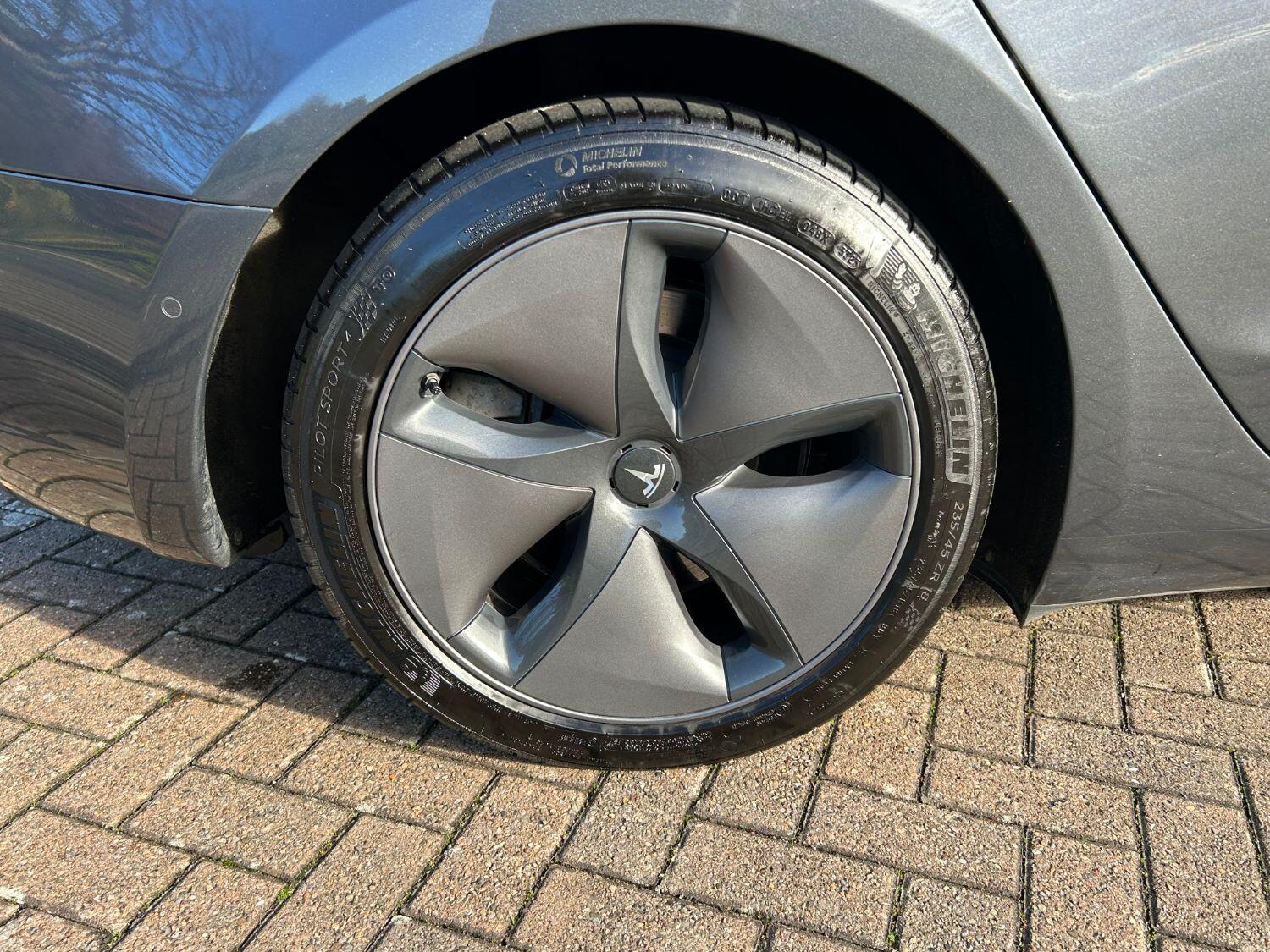 Used Tesla Model 3 2020 for sale - 76369248: Photo 10