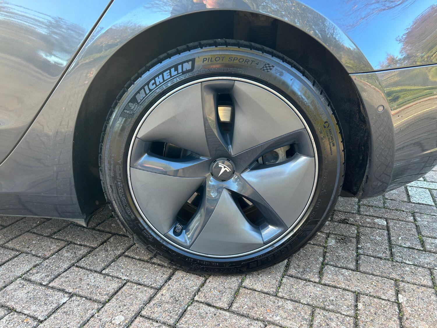 Used Tesla Model 3 2020 for sale - 76369248: Photo 13