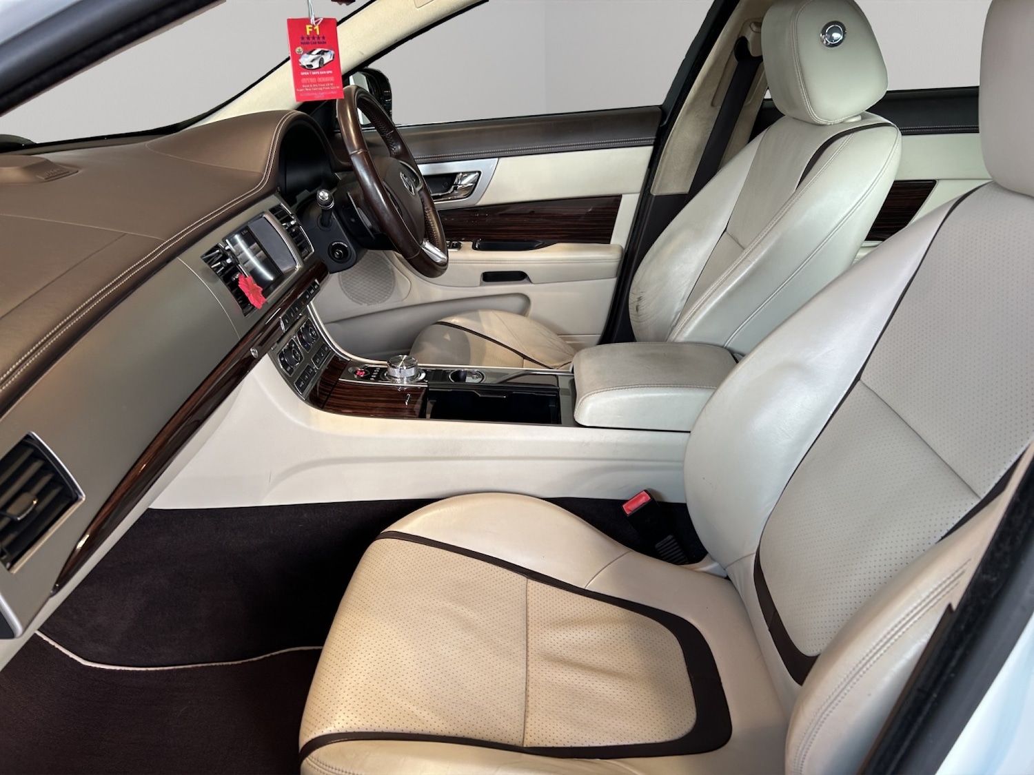 Used Jaguar XF 2014 for sale - 78018305: Photo 16