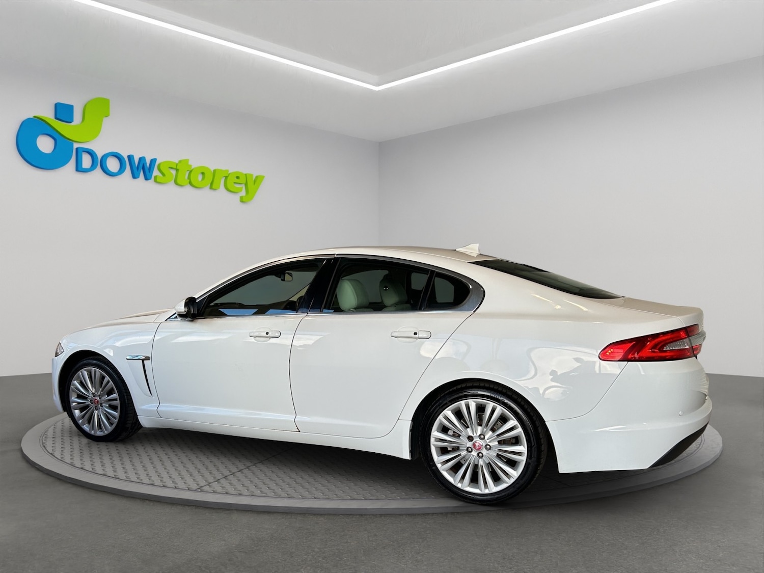 Used Jaguar XF 2014 for sale - 78018305: Photo 18