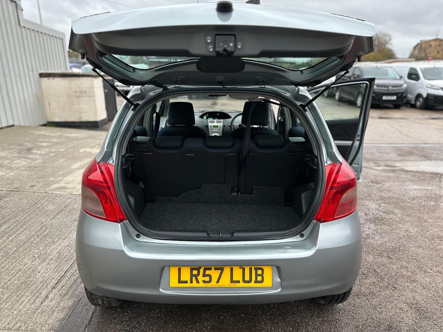 Used Toyota Yaris 2007 for sale - 76771978: Photo 16