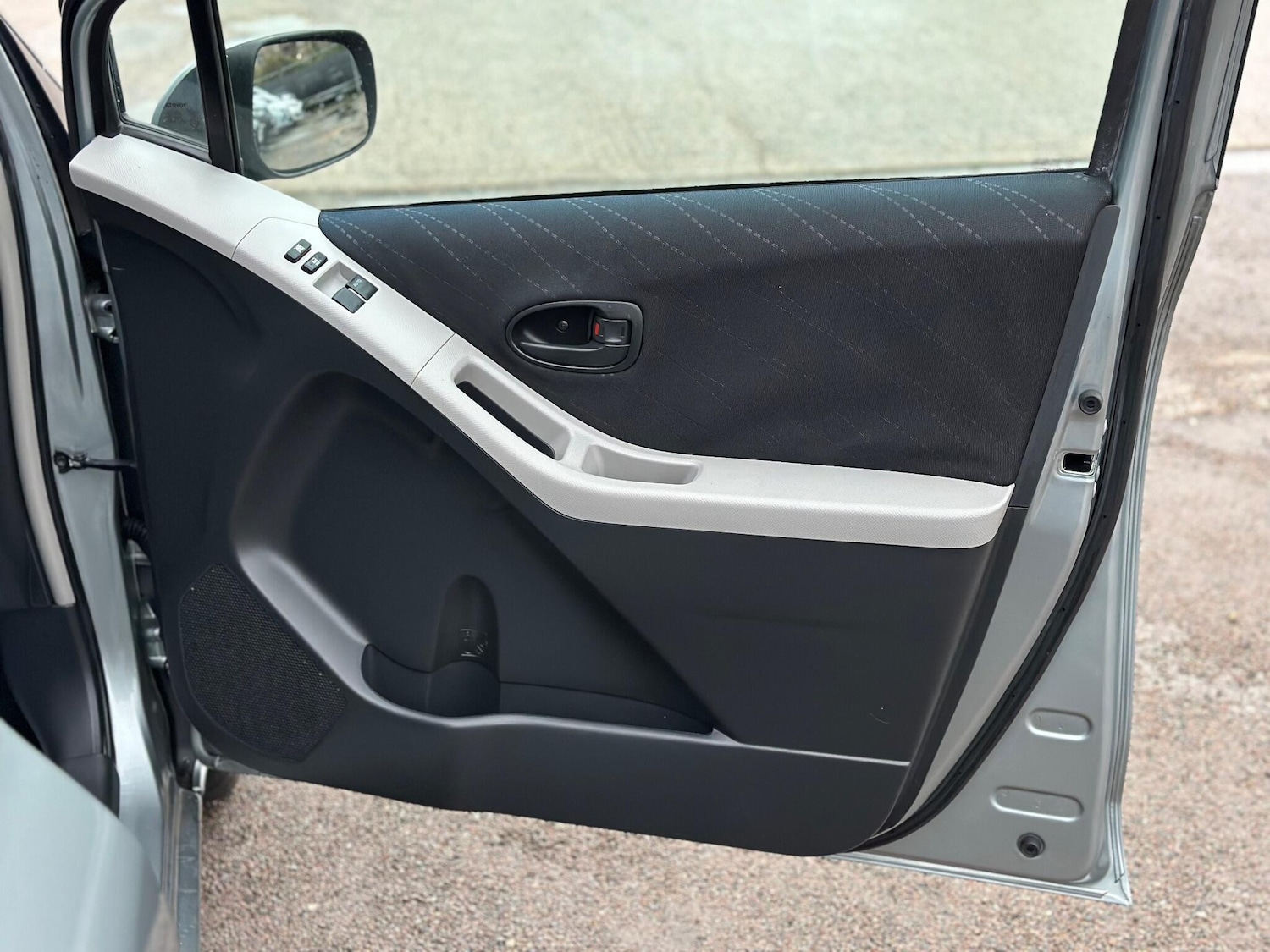 Used Toyota Yaris 2007 for sale - 76771978: Photo 31