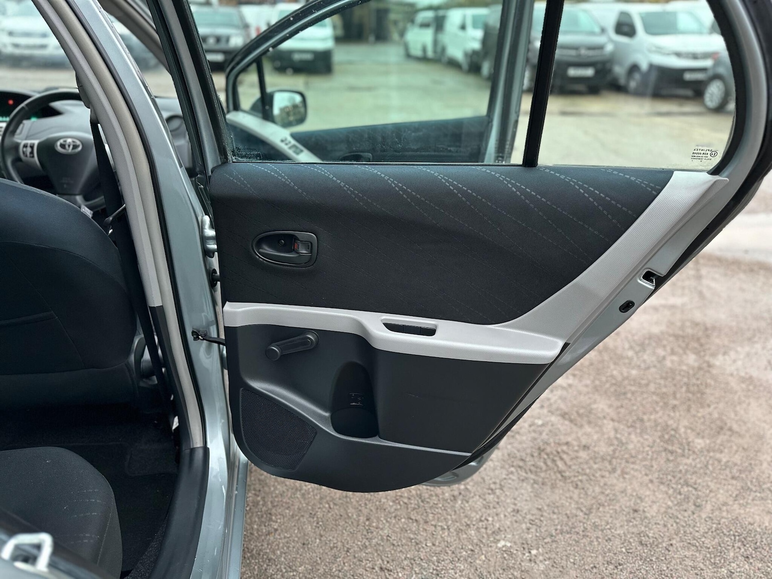 Used Toyota Yaris 2007 for sale - 76771978: Photo 40