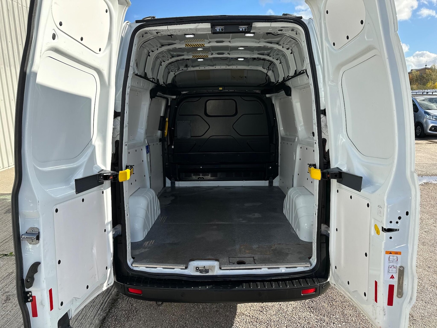 Used Ford Transit Custom 2020 for sale - 76440914: Photo 13