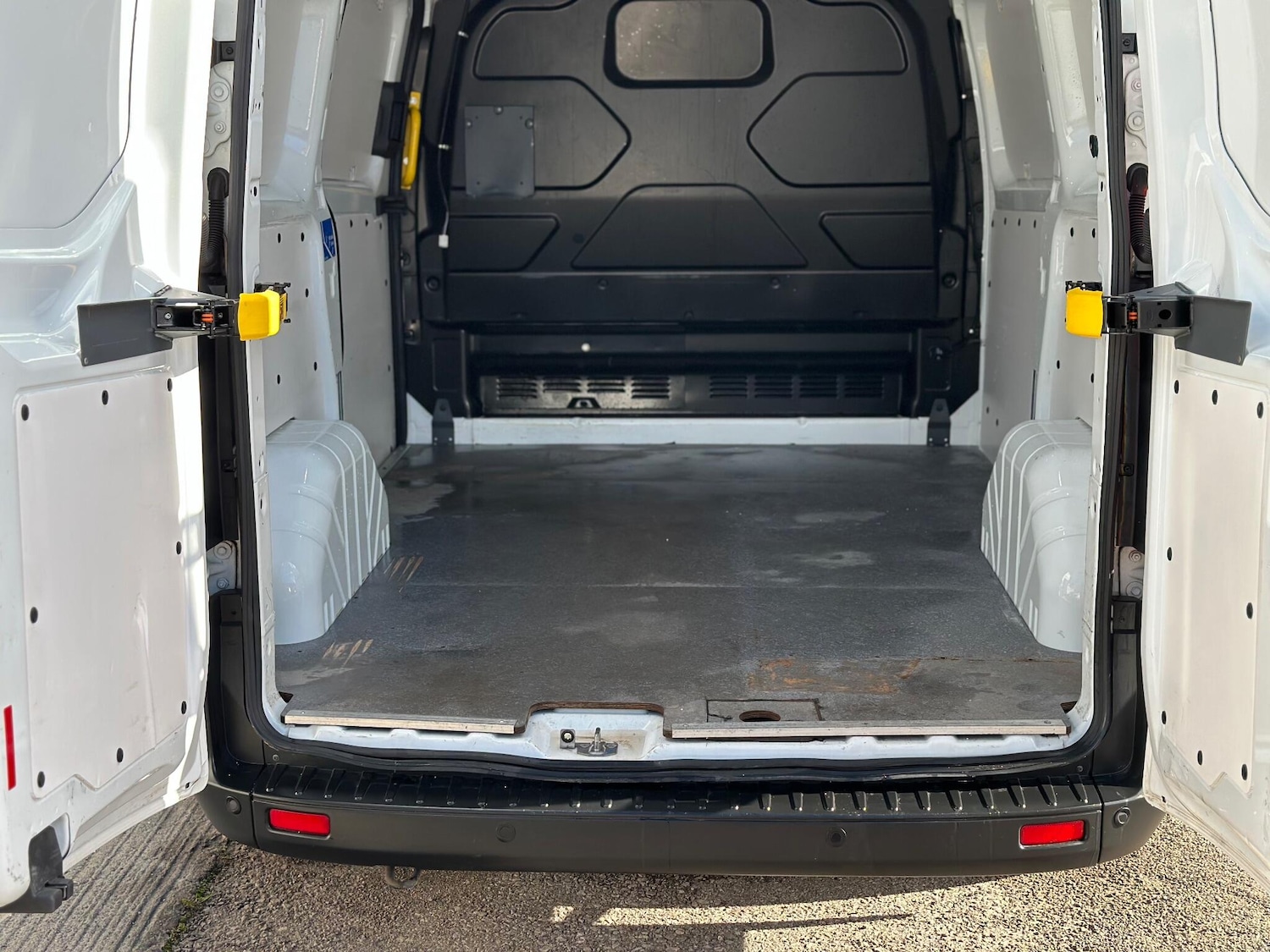 Used Ford Transit Custom 2020 for sale - 76440914: Photo 44