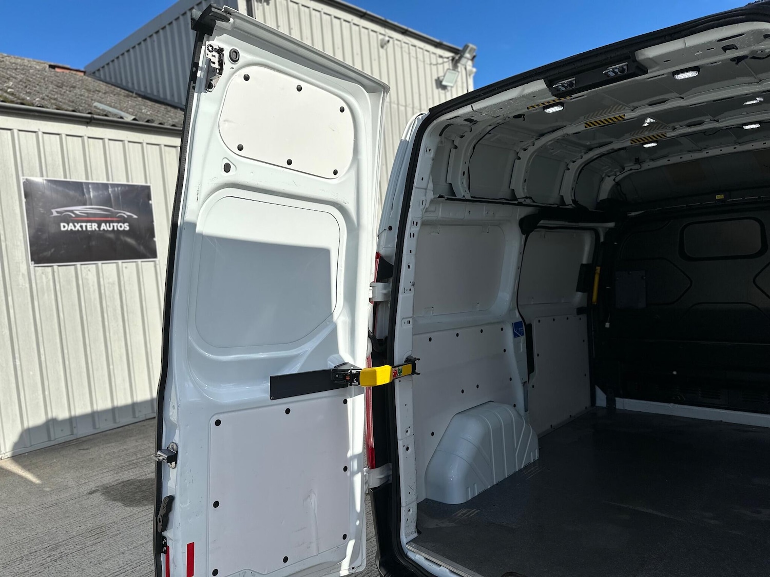 Used Ford Transit Custom 2020 for sale - 76440914: Photo 50