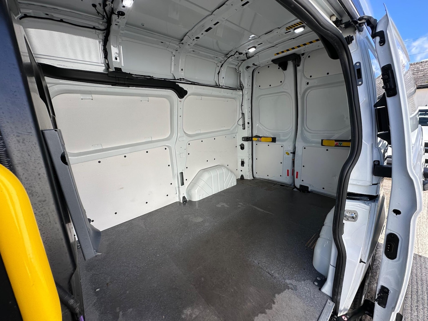 Used Ford Transit Custom 2020 for sale - 76440914: Photo 58