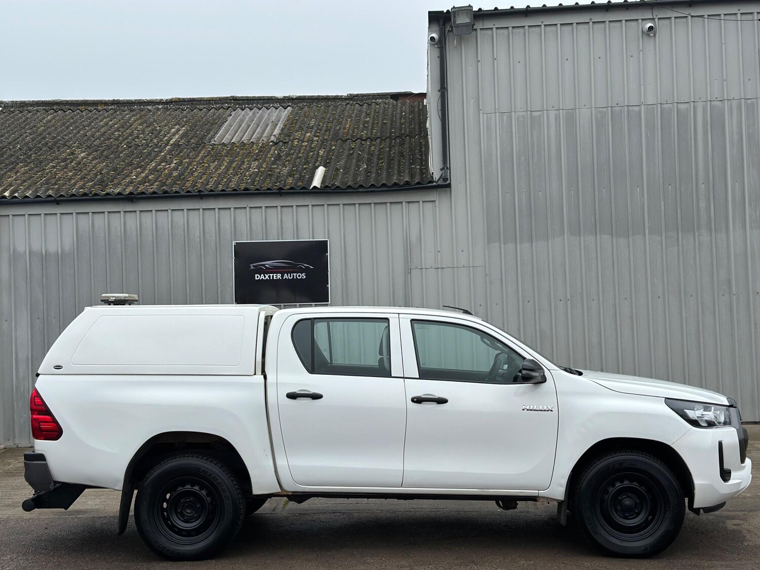 Used Toyota Hilux for sale - 77808147: Photo 21