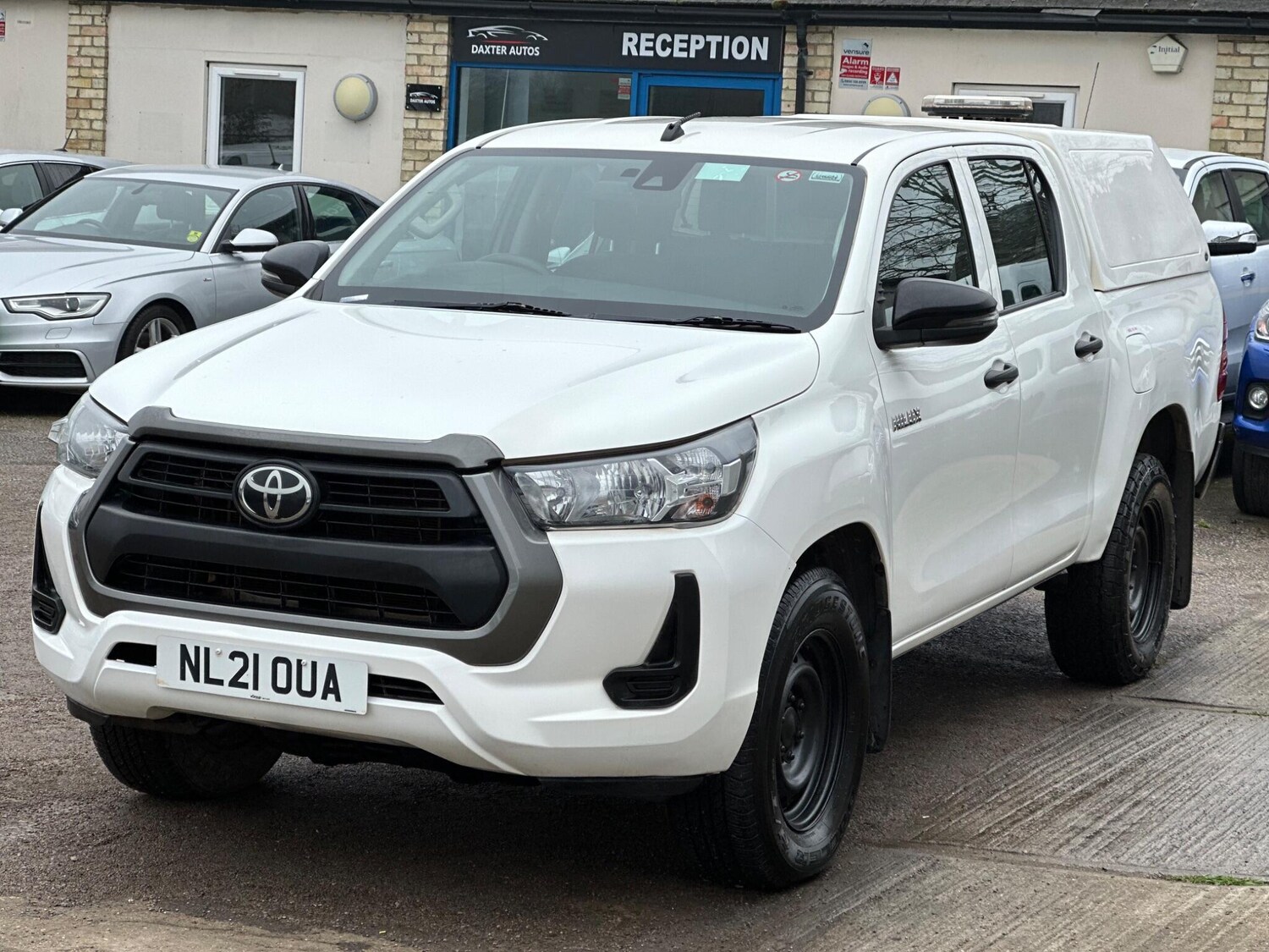 Used Toyota Hilux for sale - 77808147: Photo 3