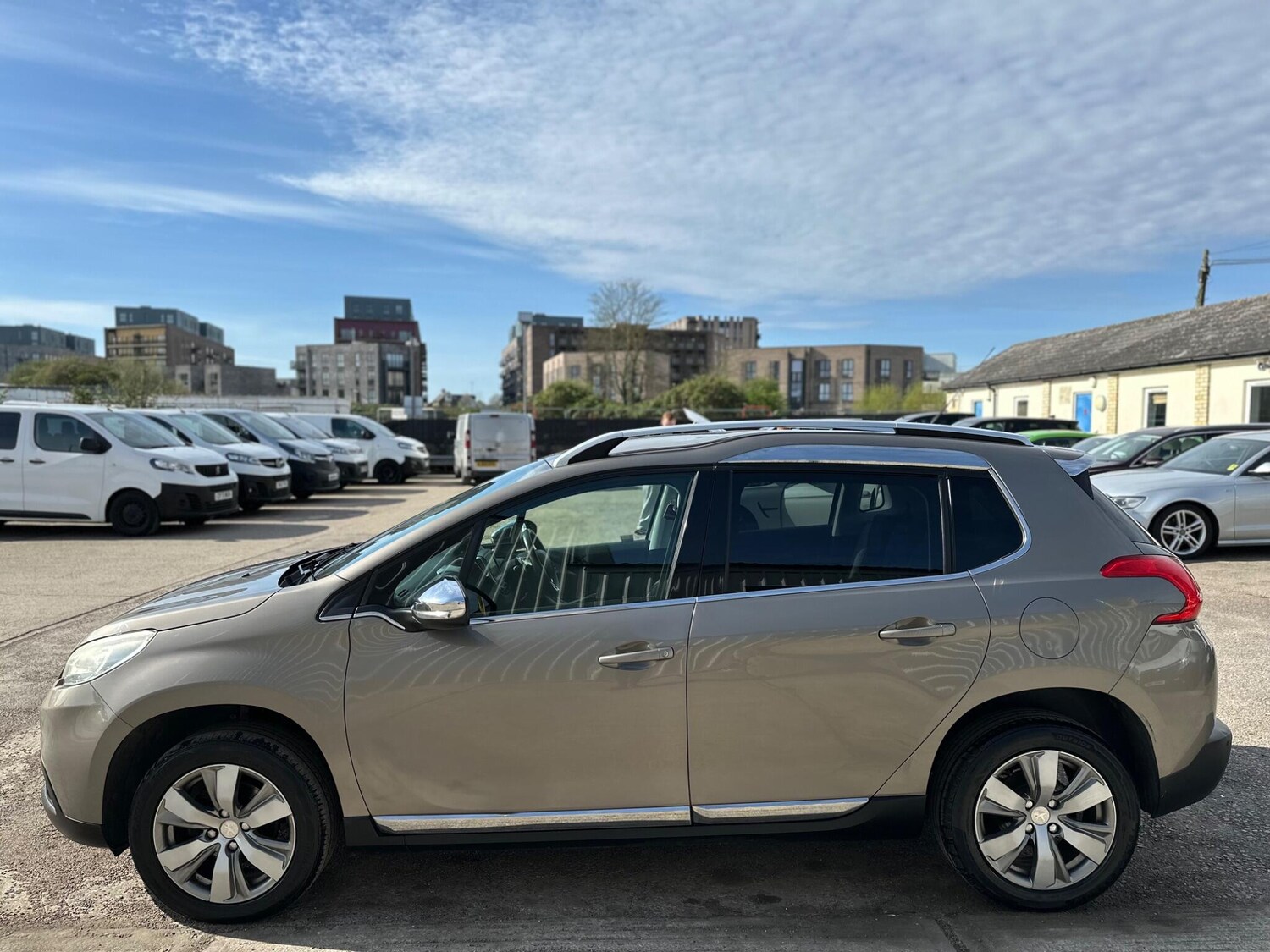 Used Peugeot 2008 2014 for sale - 78157824: Photo 21