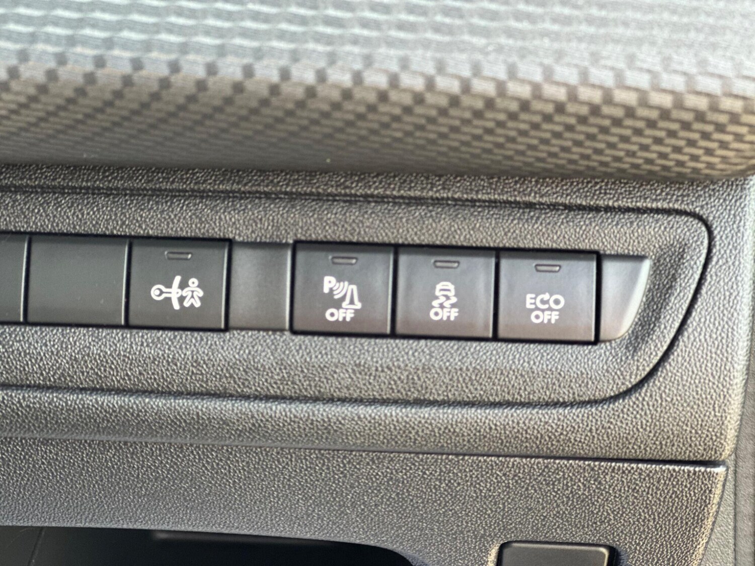 Used Peugeot 2008 2014 for sale - 78157824: Photo 33