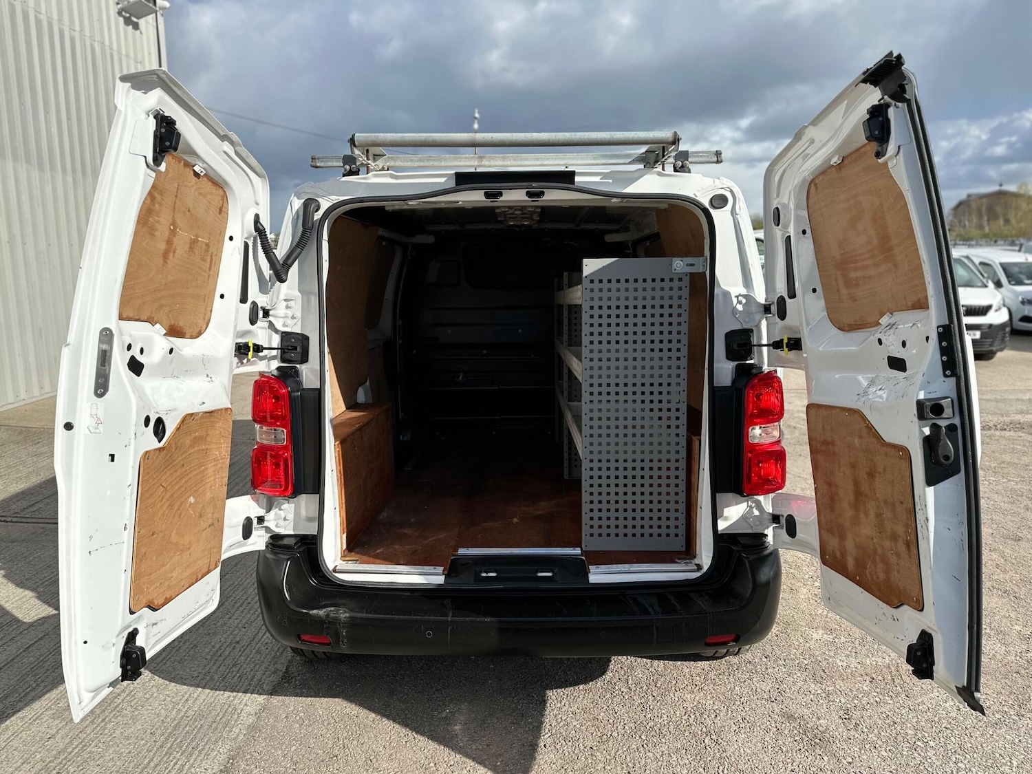 Used Citroen Dispatch 2020 for sale - 78058773: Photo 40