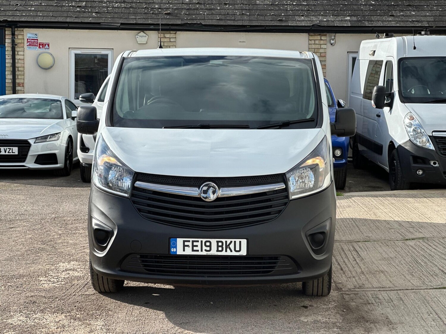 Used Vauxhall Vivaro for sale - 77925484: Photo 18