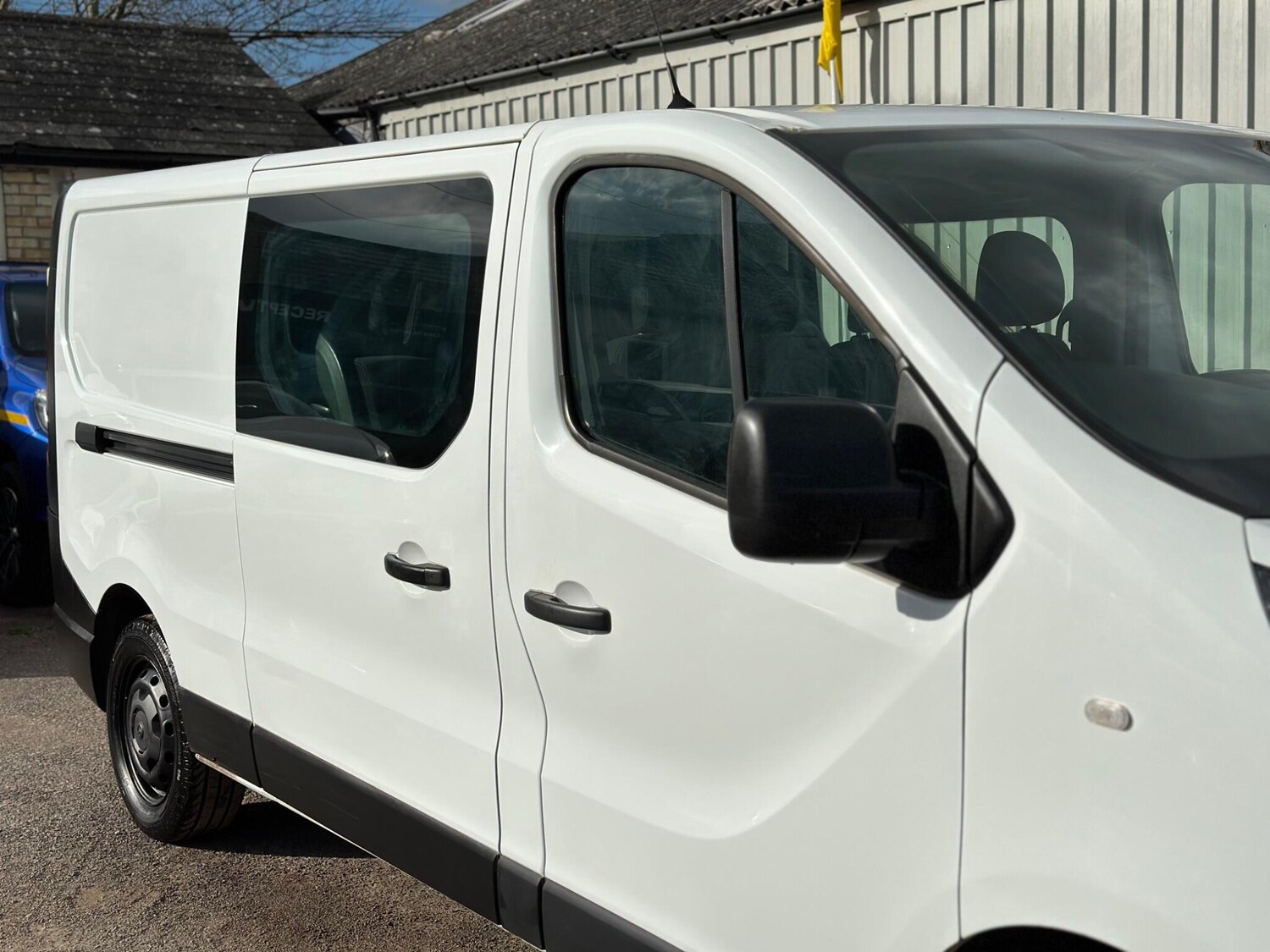 Used Vauxhall Vivaro for sale - 77925484: Photo 23