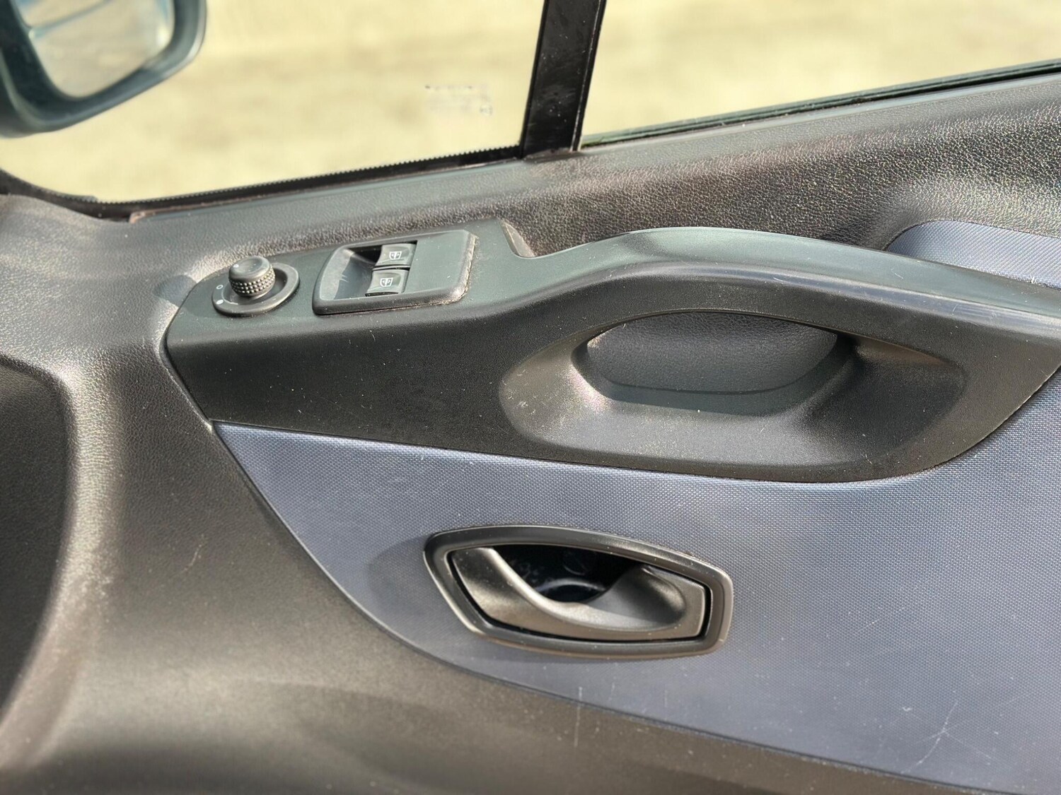 Used Vauxhall Vivaro for sale - 77925484: Photo 30