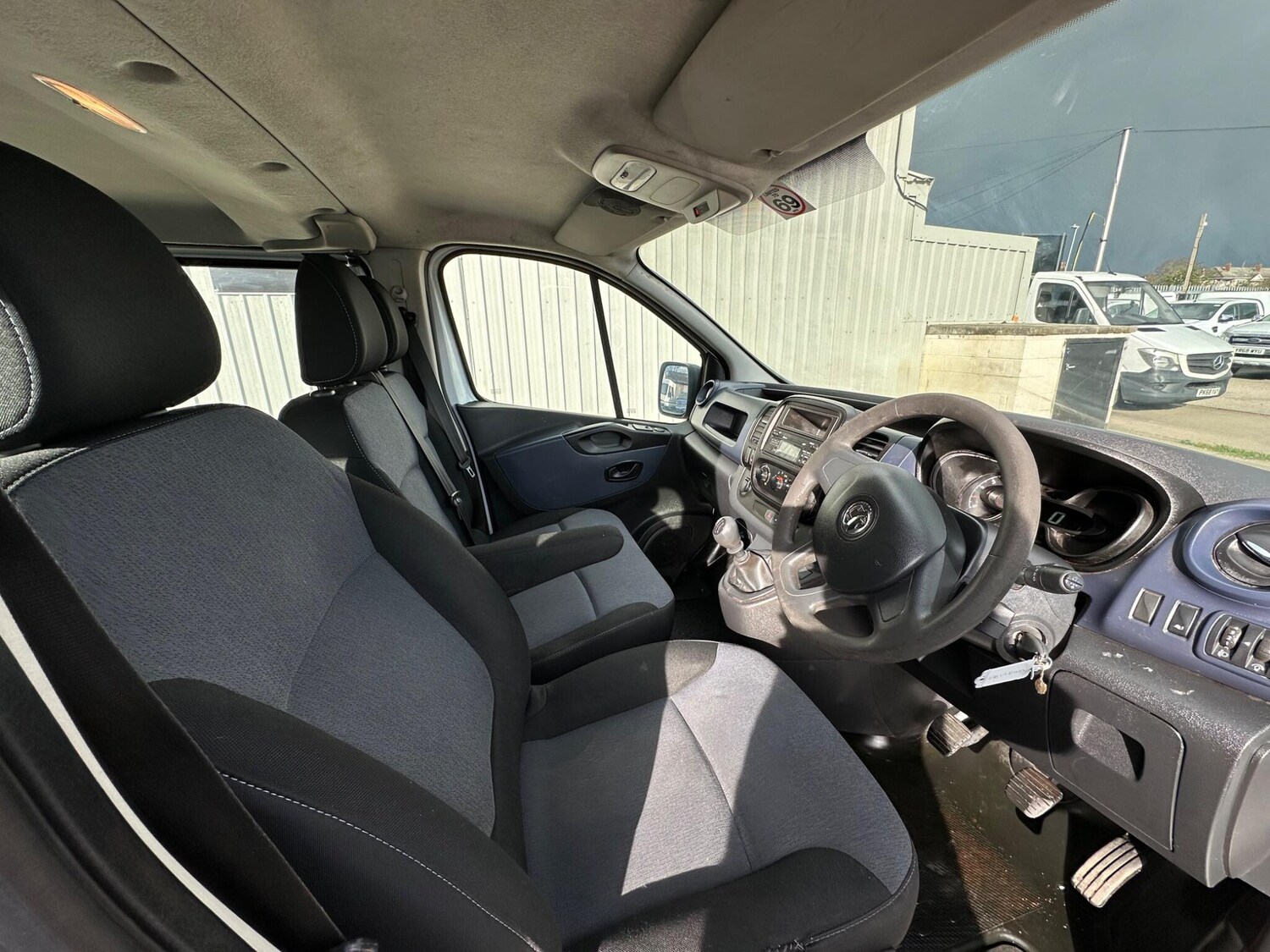 Used Vauxhall Vivaro for sale - 77925484: Photo 34