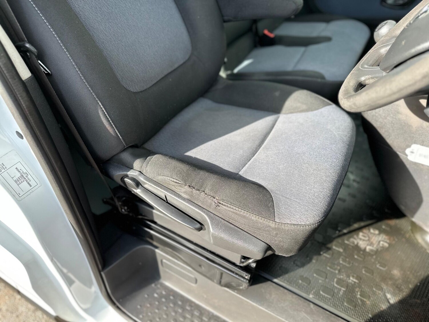 Used Vauxhall Vivaro for sale - 77925484: Photo 35