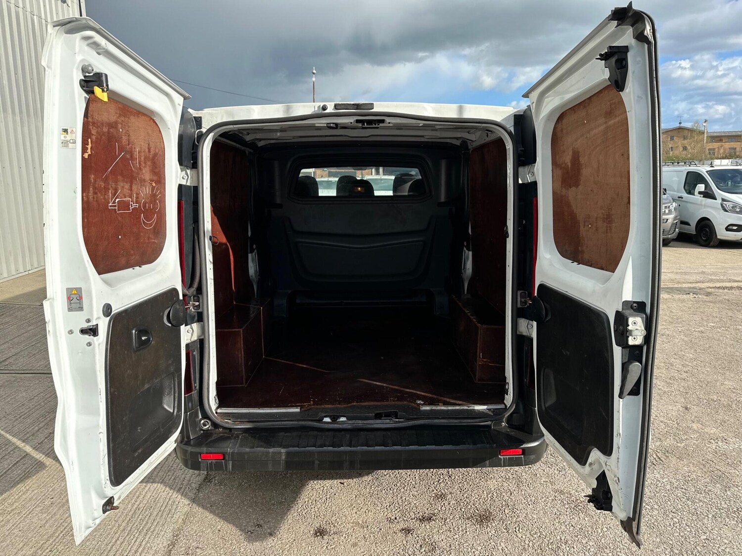 Used Vauxhall Vivaro for sale - 77925484: Photo 40