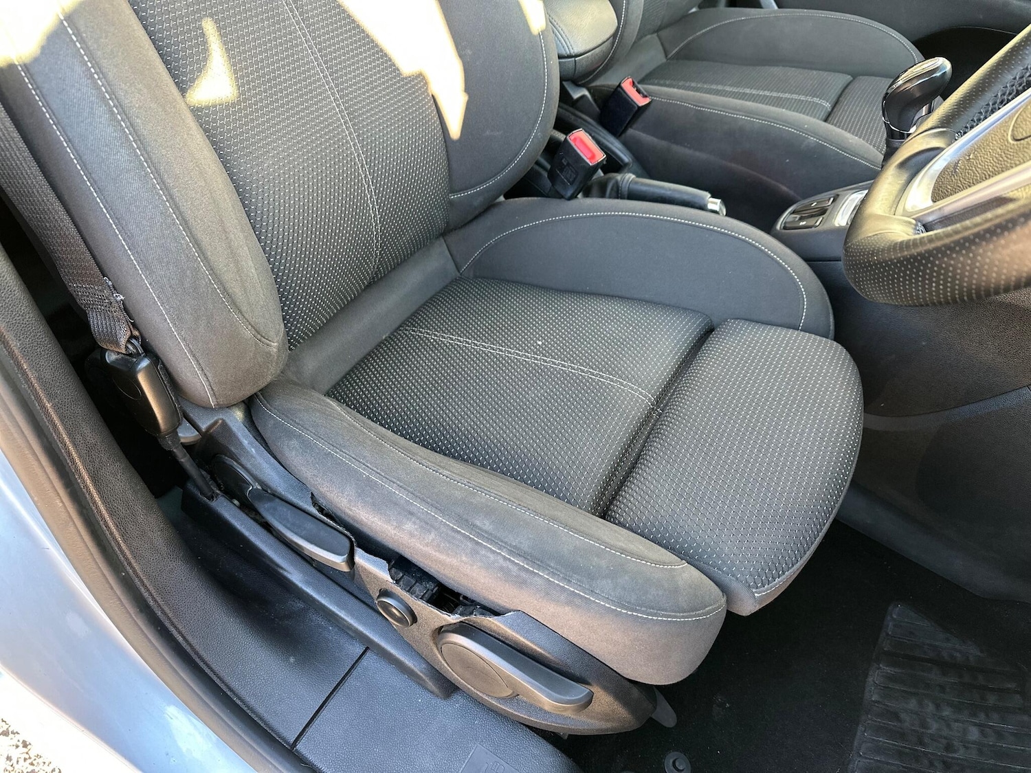 Used Vauxhall Zafira Tourer 2015 for sale - 76645552: Photo 23