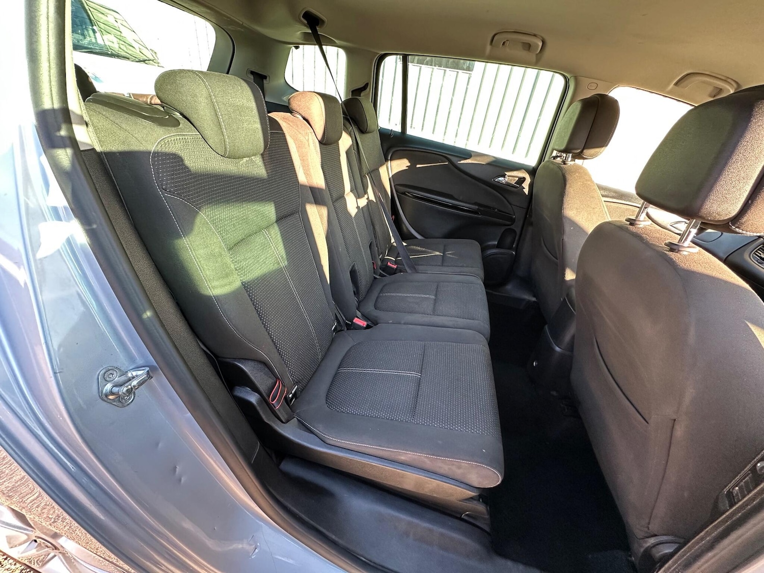 Used Vauxhall Zafira Tourer 2015 for sale - 76645552: Photo 31