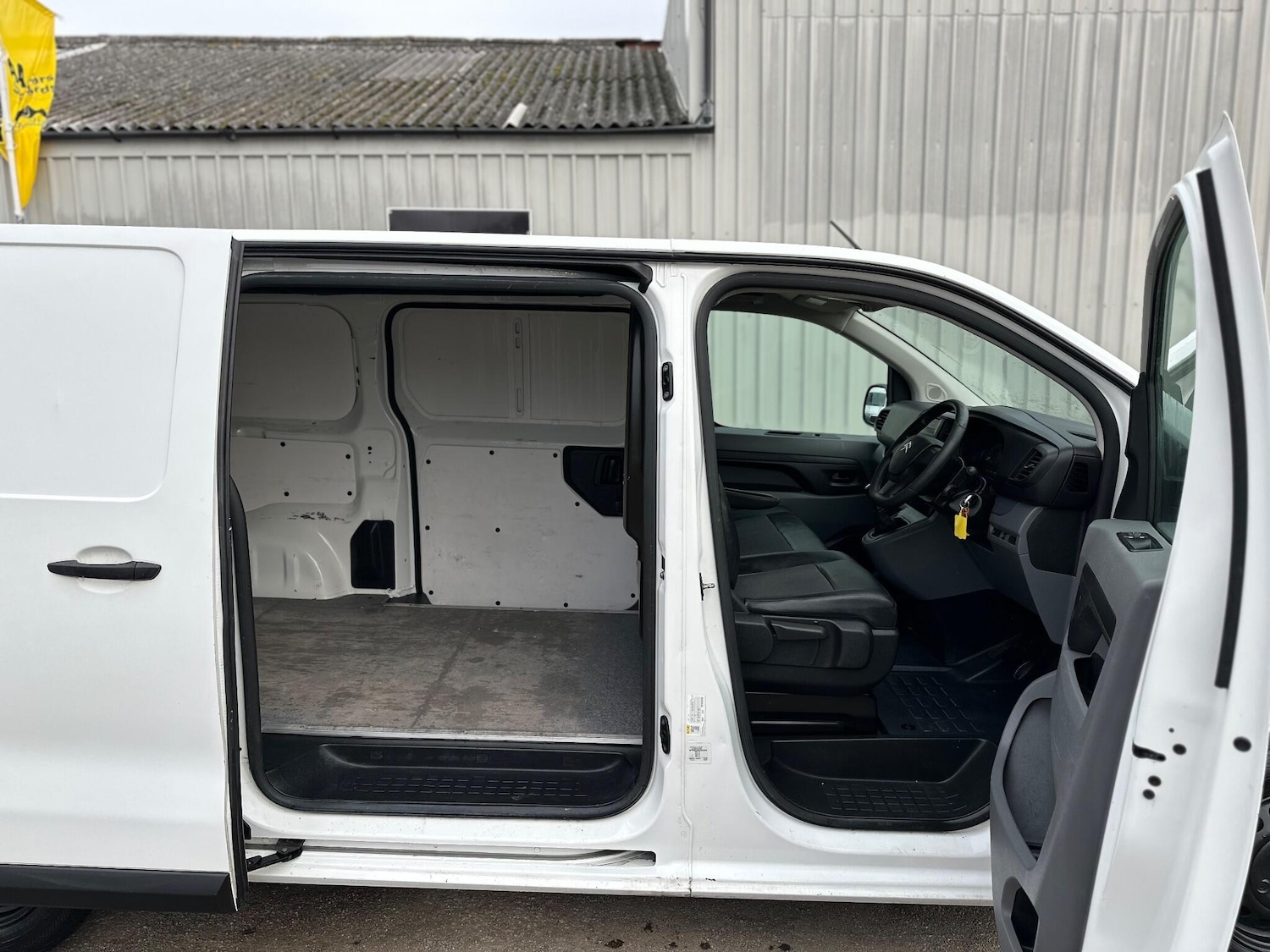 Used Citroen Dispatch 2019 for sale - 76994214: Photo 11