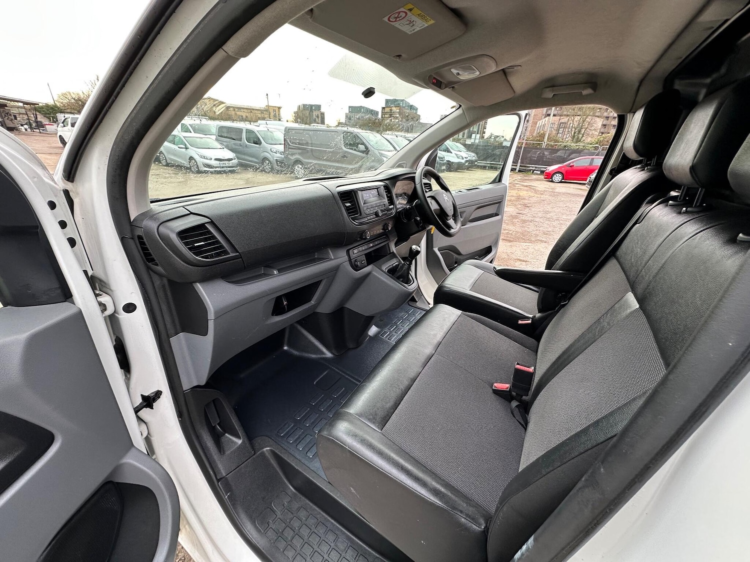 Used Citroen Dispatch 2019 for sale - 76994214: Photo 24