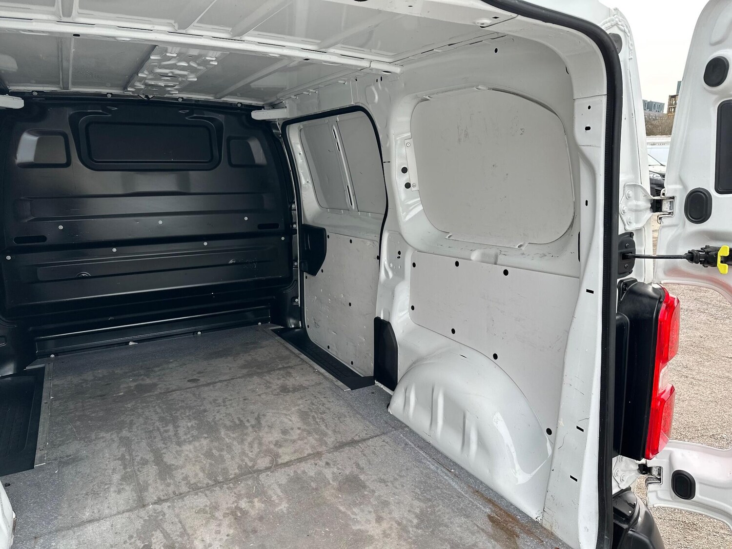 Used Citroen Dispatch 2019 for sale - 76994214: Photo 37