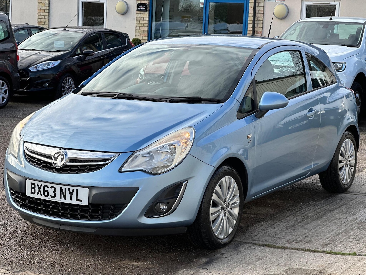 Used Vauxhall Corsa 2013 for sale - 76839882: Photo 3