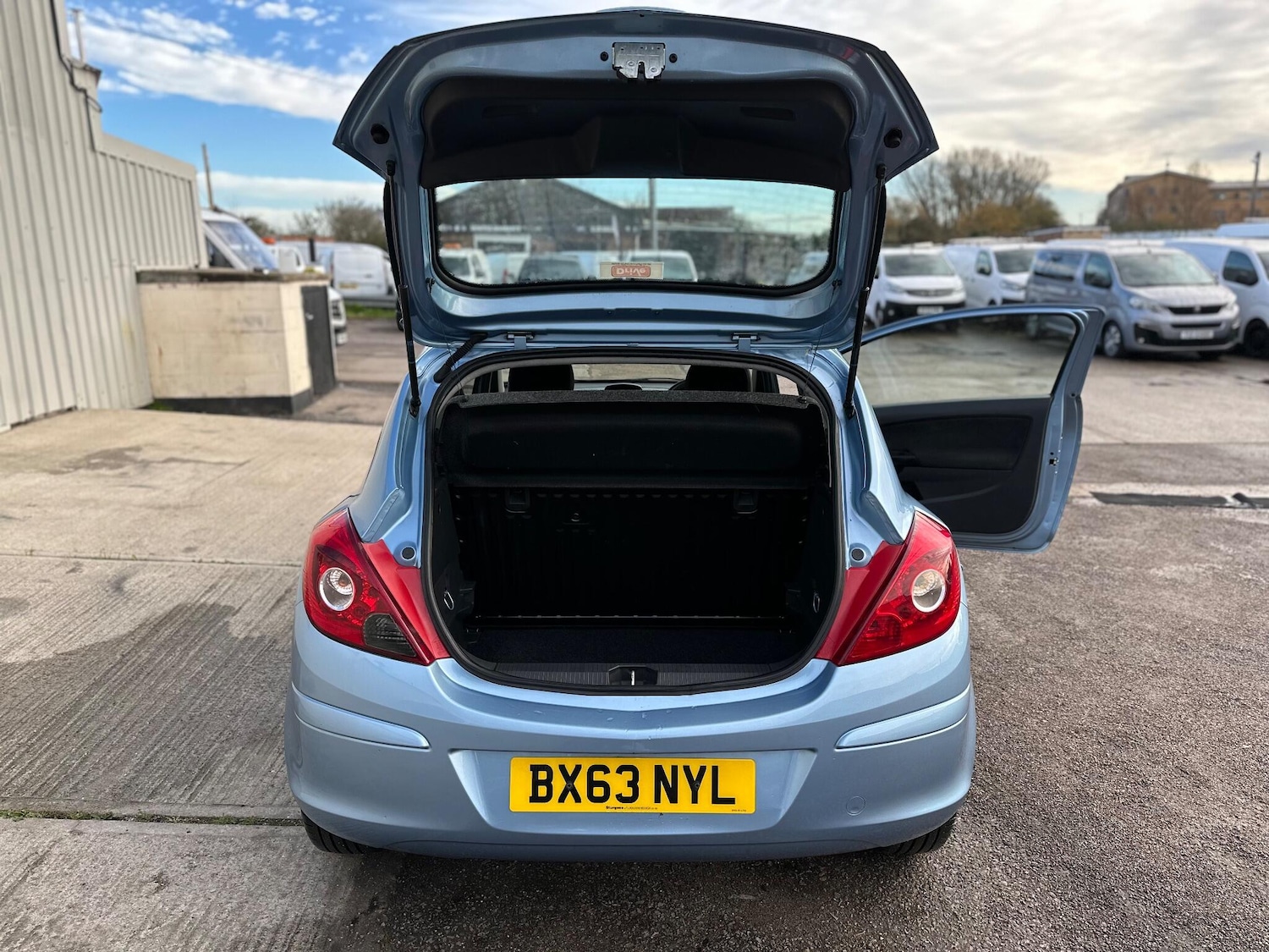 Used Vauxhall Corsa 2013 for sale - 76839882: Photo 46