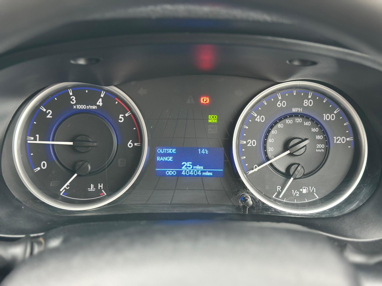 Used Toyota Hilux 2017 for sale - 76432167: Photo 11