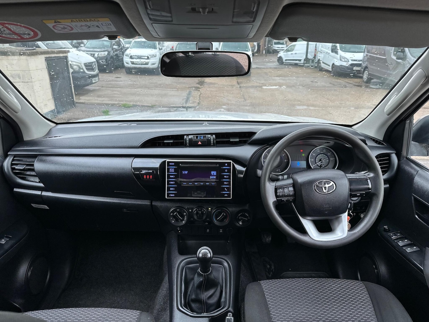 Used Toyota Hilux 2017 for sale - 76432167: Photo 12