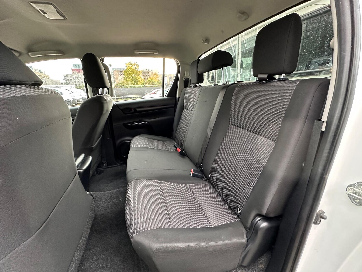 Used Toyota Hilux 2017 for sale - 76432167: Photo 15