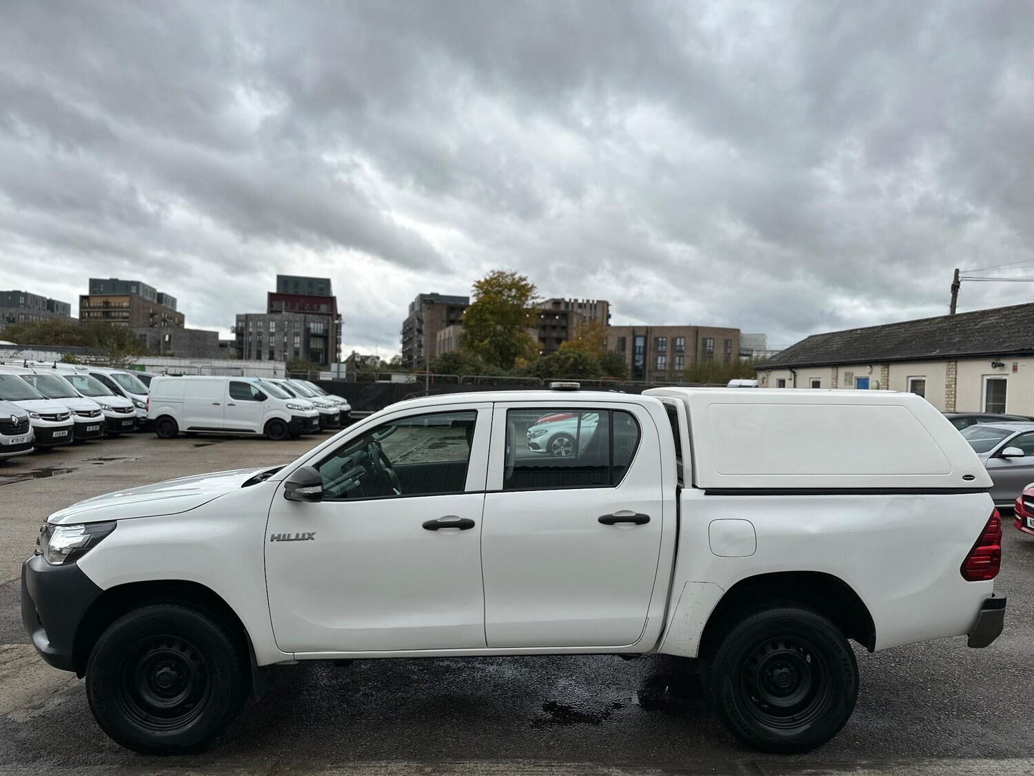 Used Toyota Hilux 2017 for sale - 76432167: Photo 20
